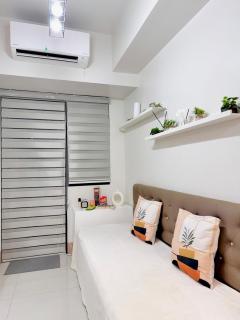 Hearth of Ember 4 at Shore 3 Res - Manila - 1