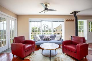 King Beds Game Room On 290 Large Estate Kitchen - Fredericksburg - 7