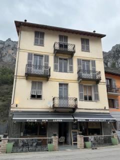 Hôtel Fleur des Alpes - La Brigue - 7