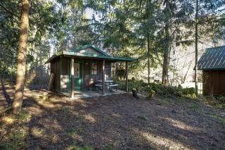Unique Glamping Experience, Pet Friendly, Sleeps 2 - Maple Falls - 0