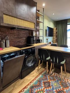 Four Seasons F2- One BDRM Duplex - 4