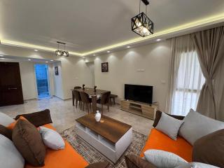 209 . Spacious 3BR Apt. 2 Baths Gated Community - Sheikh Zayed - 8