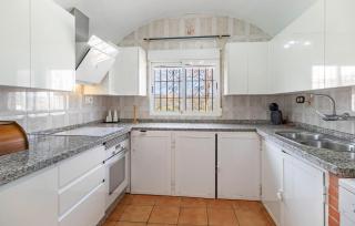 Stunning Home In Cortes Y Graena - Graena - 3