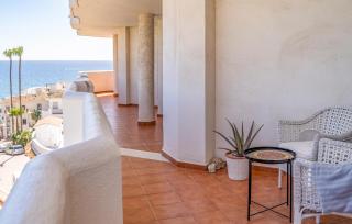 Gorgeous Apartment In Calahonda - Sitio de Calahonda - 9