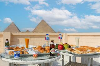pure pyramids - Il Cairo - 1