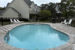 7171 Majestic Blvd - 7