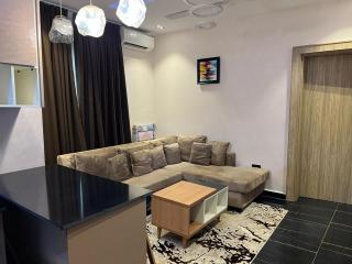 Hillcourt Residence Apartments 2-Bedroom - 0