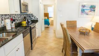 Your Perfect Getaway Awaits - Charming Sanibel Island villa with private beach - Sanibel - 2