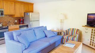 Bright and Breezy Poolside Escape on Sanibel Island - Sanibel - 5