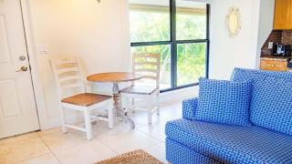 Bright and Breezy Poolside Escape on Sanibel Island - Sanibel - 3