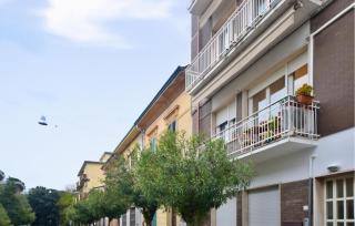 Stunning Apartment In Viareggio - Viareggio - 6