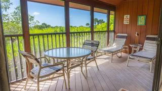Charming 3-Bedroom Villa with Gulf Views & Screened Porch - Sanibel - 8