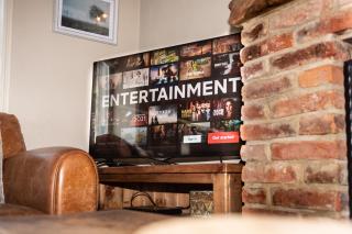 Historical Sherwood Forest Cottages - Sleeps 16 - Mansfield - 7
