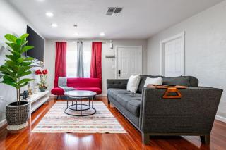 Chic 3BR Lakeland Home Fenced Yard Sleeps 11 - Lakeland - 7