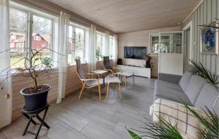 Amazing Home In Ör With Wifi - 7