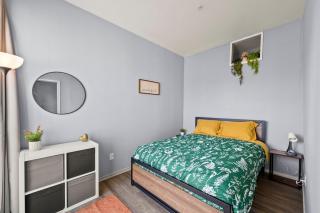 Gaslamp Gem Stylish 1BR w Free Parking BBQ Pool - 5