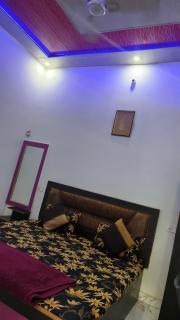 Shri Jamuna dham guesthouse - 1