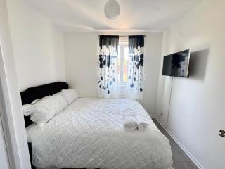 Charming London Apartment Retreat - 9