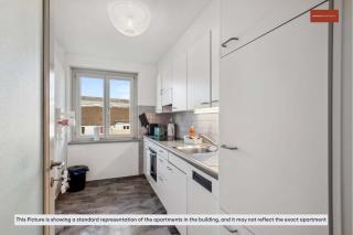 Simple 2 Bedroom Apartment with Essentials - Zurich - 7
