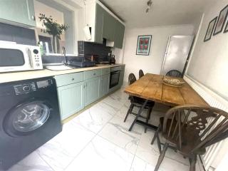 Tŷ Bach - 2 Bedroom House - Loughor - 3