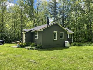 Peaceful, cozy pet-friendly home, fiber-optic wifi - Warren - 6