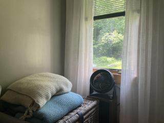 Peaceful, cozy pet-friendly home, fiber-optic wifi - Warren - 4