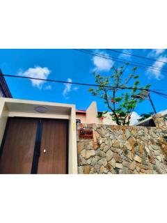 Tesla House - 4