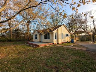 Cozy, Edge-of-Town House, 2 rooms, Deck - Murray - 3