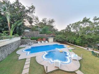 Akbar Villa Spacious 4BHK Grand Pool at TranqVillas - Lonavala - 9
