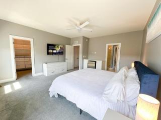 Luxury Home at One Loudoun - Ashburn - 3