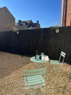 Charming 1 Bedroom Apartment with Garden - Oxford - 8