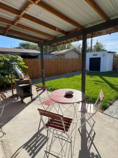 Cabin 2BR 2BA home, 3 min to airport and downtown - 6