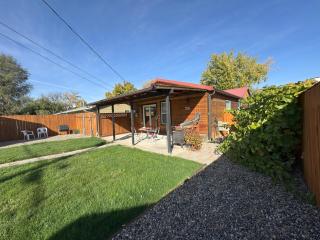 Cabin 2BR 2BA home, 3 min to airport and downtown - 7