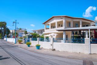 Carambola Hotel with Pool Access, Steps to Beach - 4