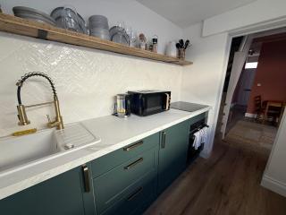 Modern 3-Bed Near Stadium & City - Liverpool - 5
