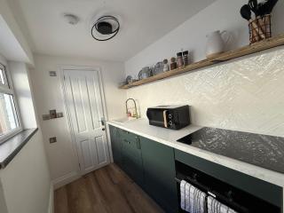 Modern 3-Bed Near Stadium & City - Liverpool - 4