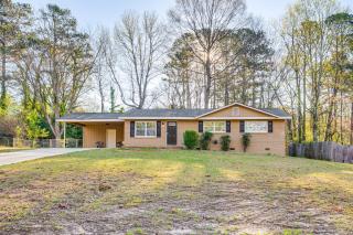 18 Mi to Downtown Atlanta Quiet Home with Fire Pit - Lithia Springs - 9