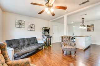 18 Mi to Downtown Atlanta Quiet Home with Fire Pit - Lithia Springs - 6