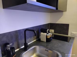 Holding House -Close train station and port - 5