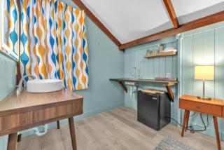 Vitner Cottage: Hot tub-Pet friendly-10-Mins to Downtown! - Fredericksburg - 6