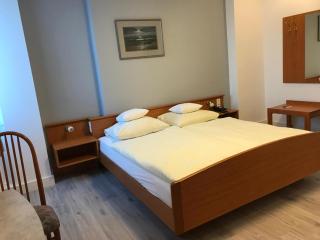 Hotel Restaurant Friedrichshöhe - 9