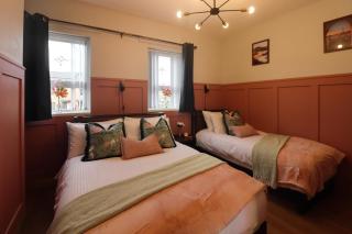 Superb Large Bespoke 5 Star Detached Villa, Prime Location, Belfast Stay - Belfast - 6