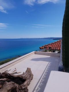 On the rock afytos - 4