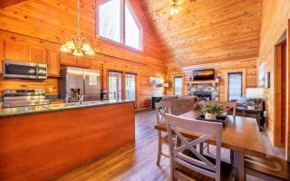Wanderlust - Sevierville - 4