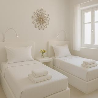 Virginia Studios - Tinos Town - 1