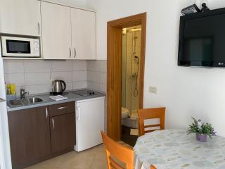 Apartments Topić - Promajna - 2