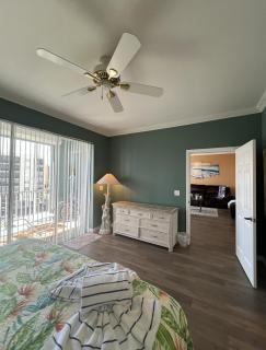Casa Marina 424- Canal-Front Condo with Heated Pool & Beach Access condo - Fort Myers Beach - 3