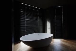 CrownPlaza Boutique & Central - 8