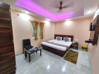 Hotel Aradhya Puri - Luxury Room with Sea View - Prime Location with Parking Facilities - Best Hotel in Puri - Puri - 6