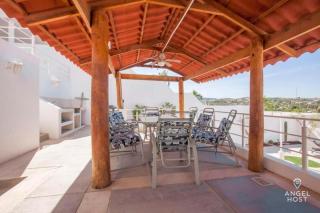 Large Private Terrace & Expansive Views - La Paz - 2